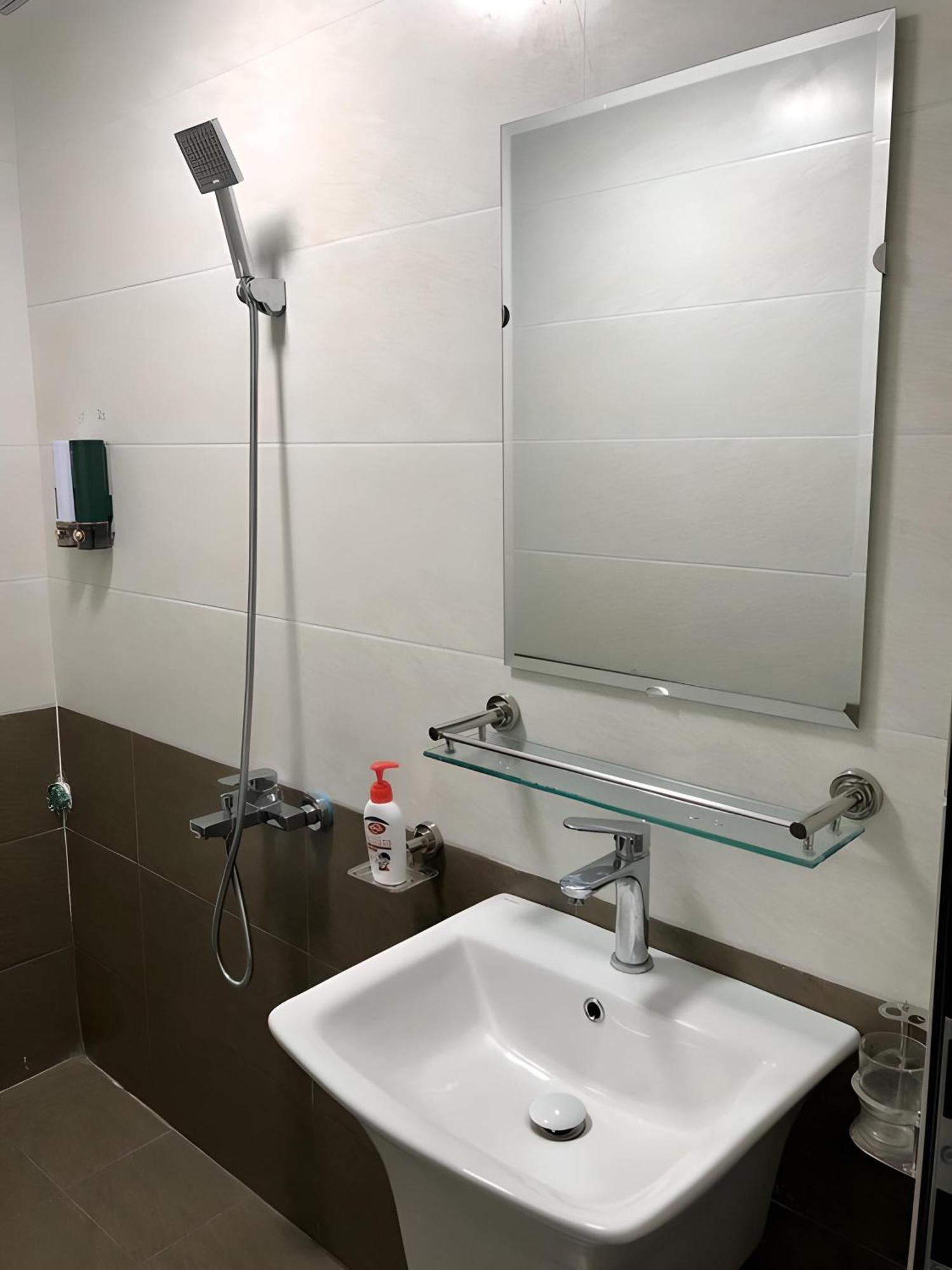 Tit Mit Homestay Каобанг Экстерьер фото