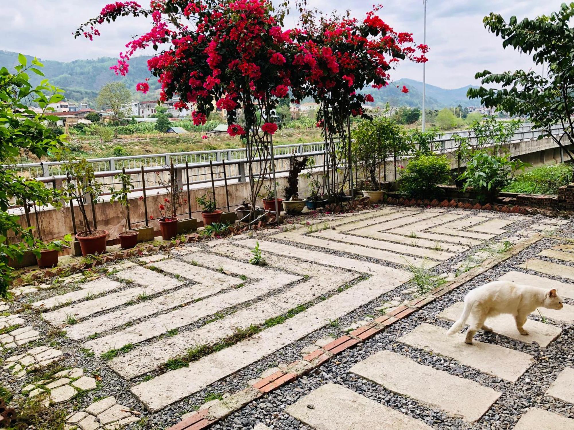Tit Mit Homestay Каобанг Экстерьер фото